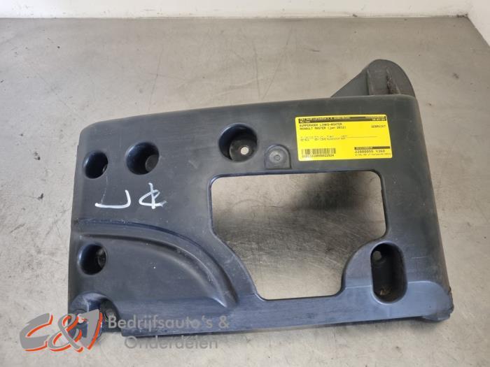 Bumperhoek links-achter van een Renault Master (NVT), Auto-onderdelen, Carrosserie, Bumper, Renault, Gebruikt, 3 maanden garantie