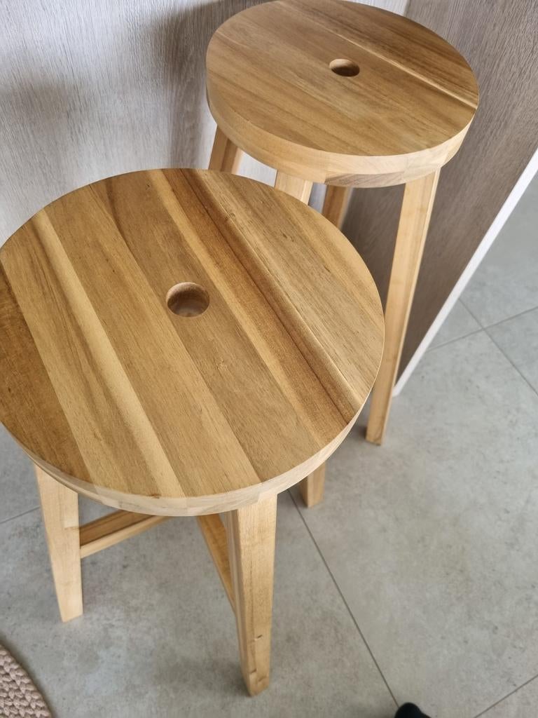 2 hout barkrukken met kussens, Ophalen, Hout