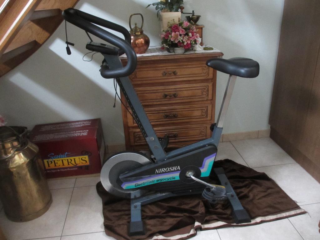 hometrainer, Sport en Fitness, Fitnessapparatuur, Zo goed als nieuw, Hometrainer, Benen, Metaal, Ophalen