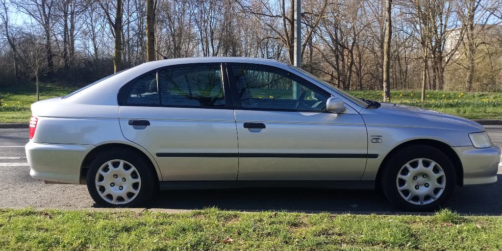 Honda Accord  1,8i-VTEC  09/2002, 100 kW, Argent ou Gris, Achat, Boîte manuelle