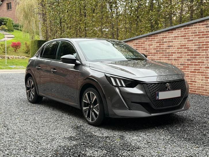 Peugeot 208 GT 1.2 PureTech 100 ch — Manuelle, Autos, Opel, Particulier, GT, Caméra de recul, Essence, 4 portes, Boîte manuelle