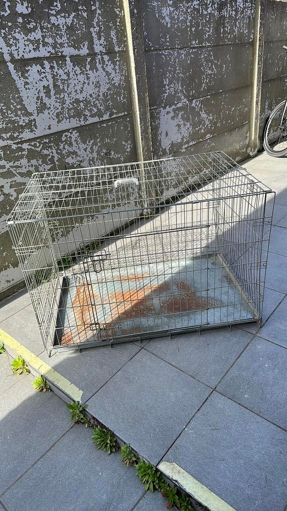 metalen bench 108x69x74, Dieren en Toebehoren, Ophalen, Gebruikt, 65 tot 100 cm, Hondenhok