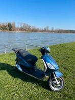 Piaggio fly 125cc, Ophalen, Zo goed als nieuw, Fly