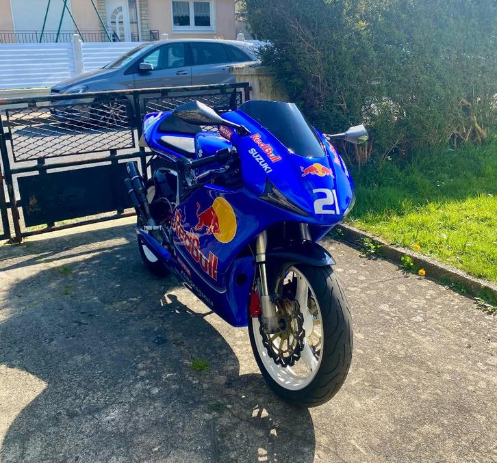 250 RGV Tyga concept CT ok, Motos, Motos | Oldtimers & Ancêtres, SuperMoto, plus de 35 kW, 2 cylindres, Permis Moto A2 minimum