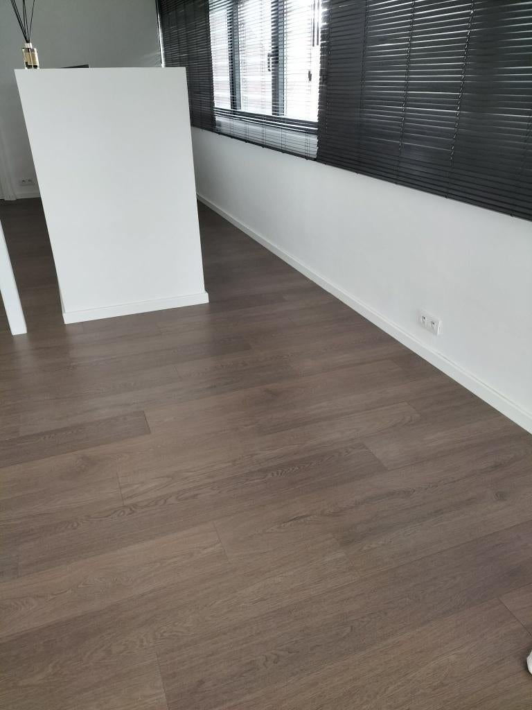 Laminaat Driftwood 8MM, Maison & Meubles, Ameublement | Revêtements de sol, Neuf, Aggloméré, Brun, 10 à 25 m², Enlèvement
