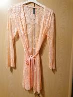 Belle robe de bain en dentelle S Sapph, Vêtements | Femmes, Pyjamas, Enlèvement