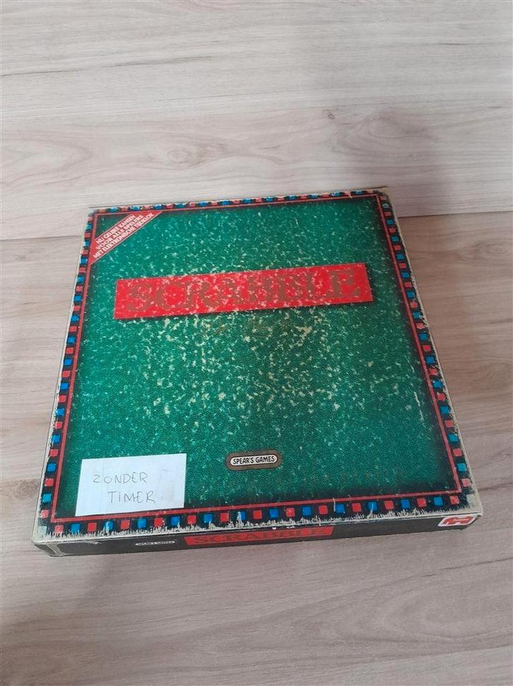 scrabble grote vierkante versie. Mindere doos - s5118, Hobby & Loisirs créatifs, Jeux de société | Jeux de plateau, Comme neuf