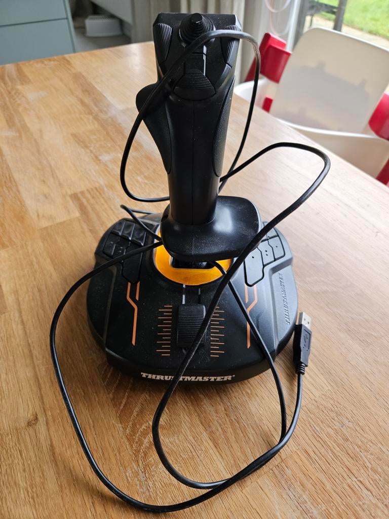 Joystick thrustmaster, Enlèvement