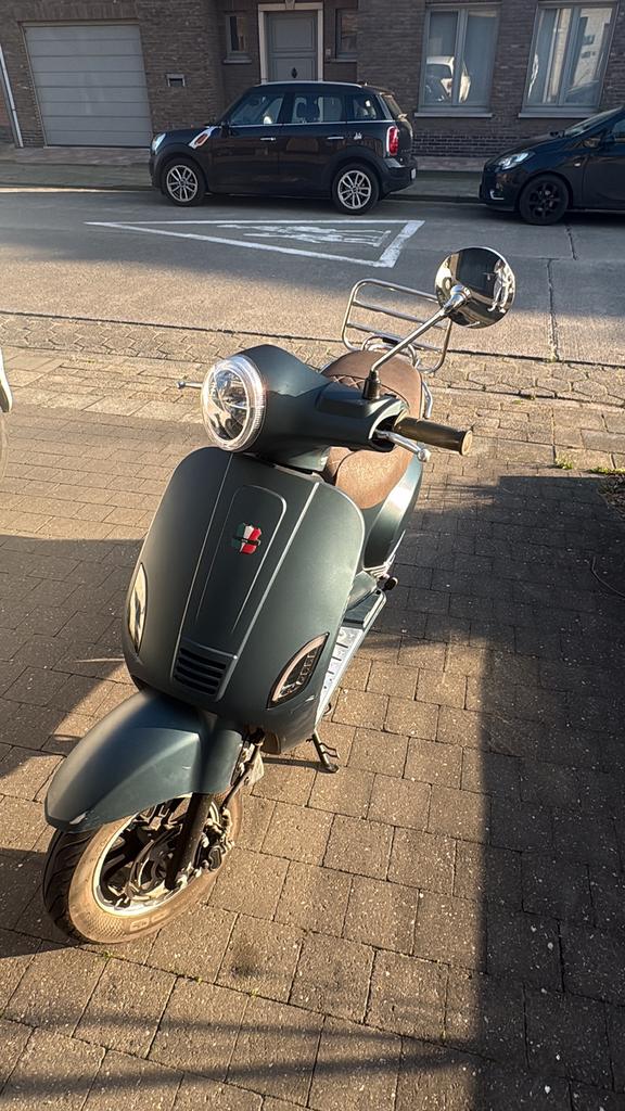 Gts toscana, Fietsen en Brommers, Scooters | Vespa, Gebruikt, Overige modellen, Klasse A (25 km/u), Benzine, Ophalen