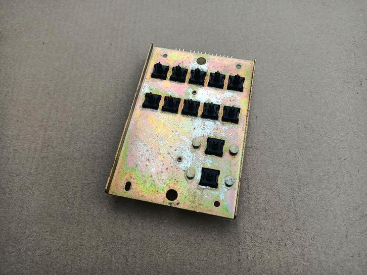 Digitaal Toetsenbord Rowe-AMi R85 (1980) jukebox, Collections, Machines | Jukebox, Ami, Envoi