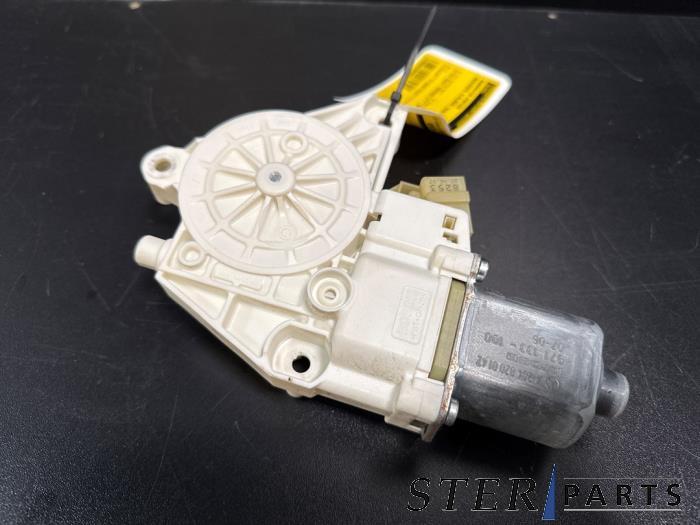 Moteur de vitre portière d'un Mercedes C-Klasse, Autos : Pièces & Accessoires, 3 mois de garantie, Utilisé, -, -
