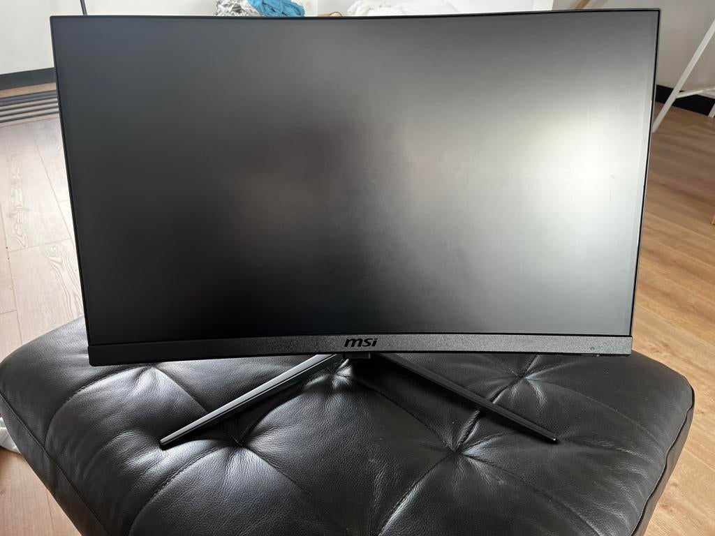 MSI G24C4 E2 - FULL HD CURVED GAMING MONITOR-180hz-24 inch, Computers en Software, Monitoren, Kantelbaar, Full HD, Zo goed als nieuw