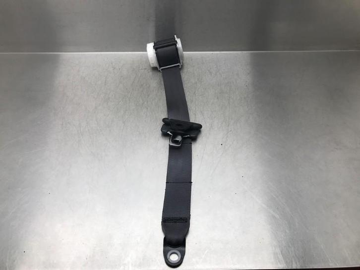 CEINTURE DE SECURITE ARRIERE DROITE Yaris Verso (P2), Autos : Pièces & Accessoires, Habitacle & Garnissage, Toyota, Utilisé