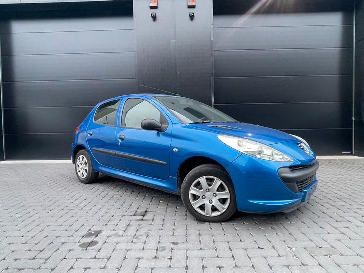 Peugeot 206+ Essence avec faible kilométrage 60 000km Carpas, Autos, Peugeot, Entreprise, Achat, 206+, Essence, Euro 5, 5 portes