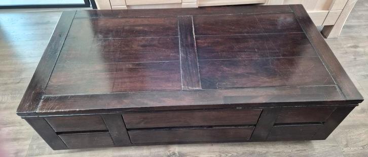 Koloniale salontafel, Huis en Inrichting, Woonaccessoires | Kisten, Ophalen