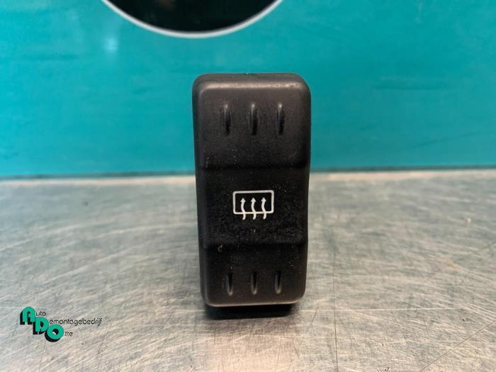 Verwarmingsschakelaar Achterruit van een Dacia Logan (Logan, Auto-onderdelen, Dashboard en Schakelaars, Dacia, Gebruikt, 3 maanden garantie