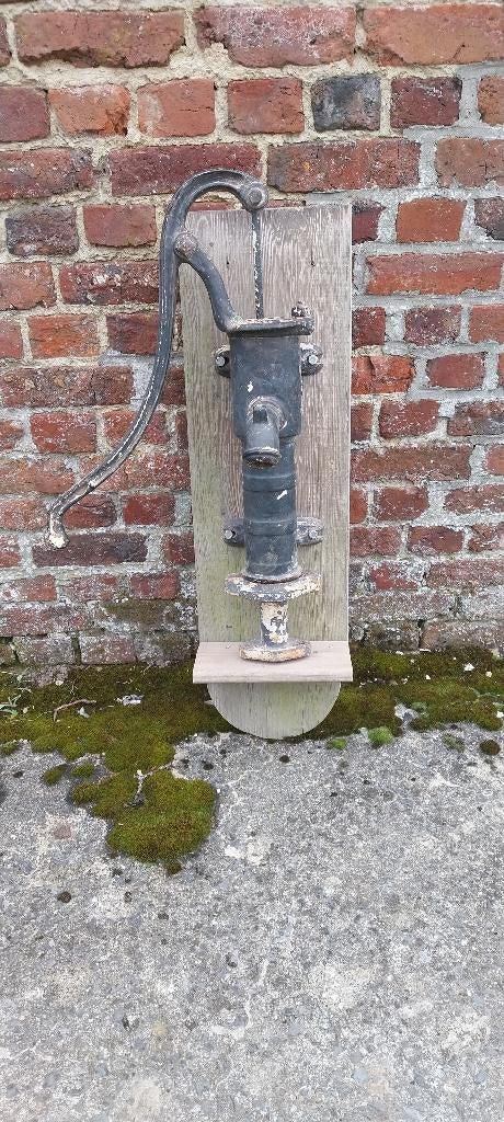 Ancienne pompe à bras, Jardin & Terrasse, Pompes à eau, Enlèvement