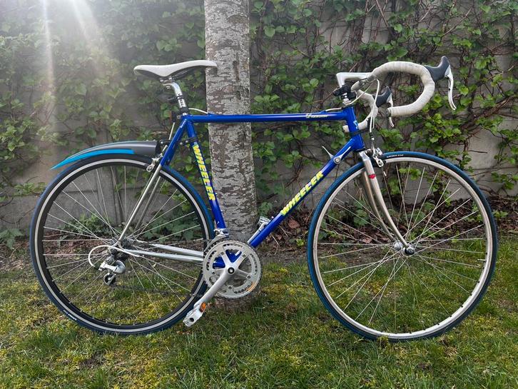 Refurbished koersfiets 90’s blauw, Fietsen en Brommers, Fietsen | Racefietsen, Zo goed als nieuw, Ophalen