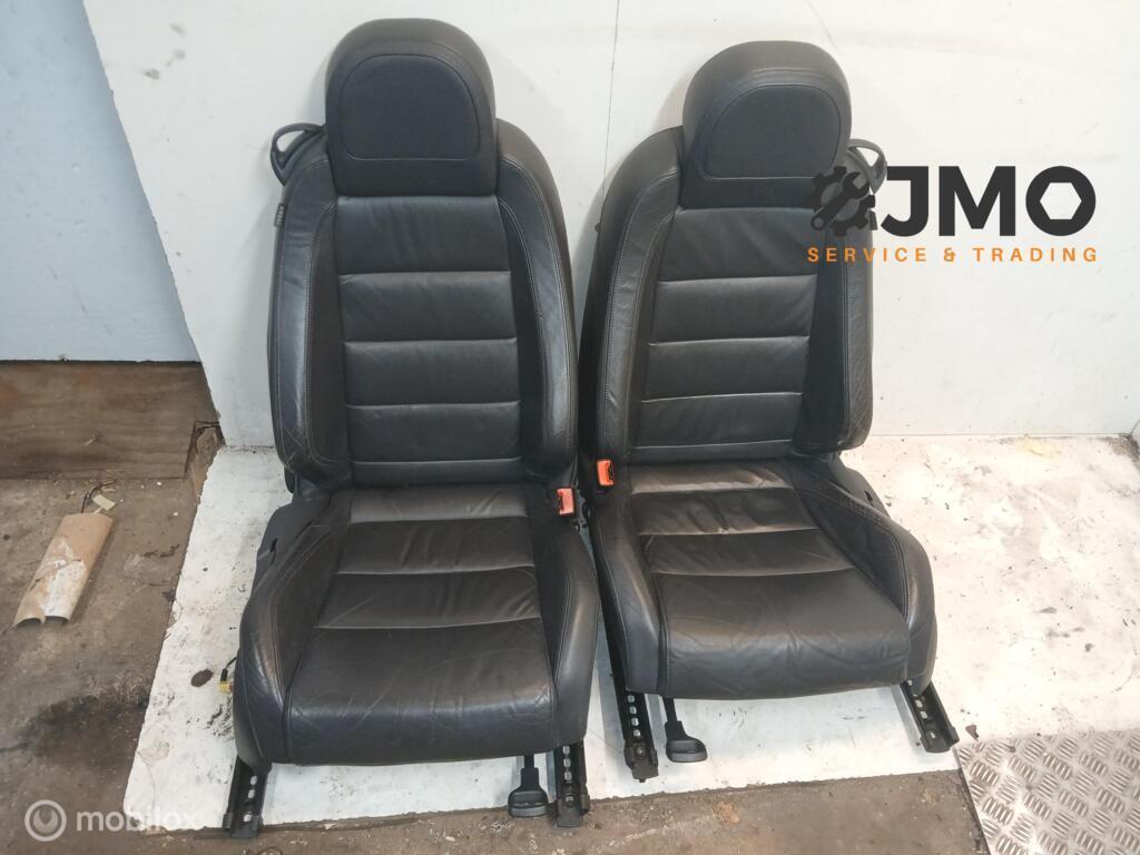 Bekleding set leder  VW  Golf GTI  2003-2008 Prijs verlaagd, Auto-onderdelen, Interieur en Bekleding, Volkswagen, Gebruikt, Ophalen of Verzenden