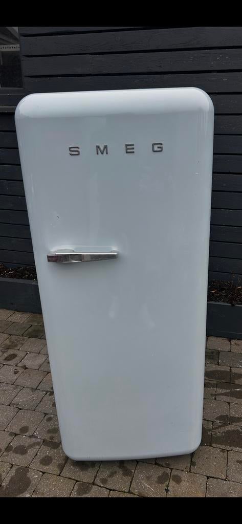 Smeg koelkast in nette staat, Elektronische apparatuur, Koelkasten en IJskasten, Ophalen, Zo goed als nieuw