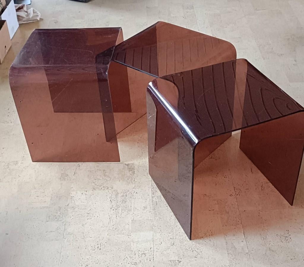 3 Vintage bijzettafeltjes in bruin plexiglas, Huis en Inrichting, Tafels | Bijzettafels, Gebruikt, Ophalen