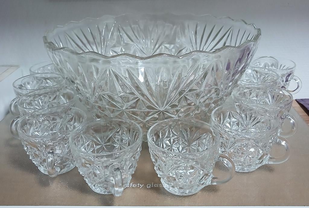 Service à cocktail, punch ou sangria en verre avec 10 tasses, Maison & Meubles, Cuisine | Vaisselle, Enlèvement, Verre