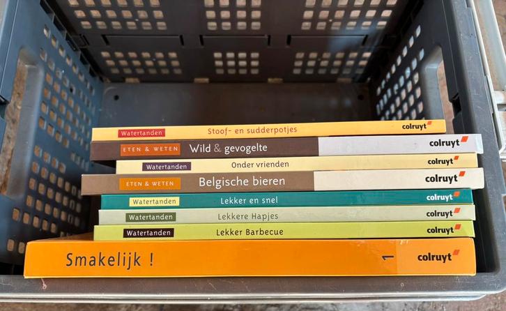 8 kookboeken van Colruyt voor €10, Livres, Livres de cuisine, Comme neuf, Enlèvement