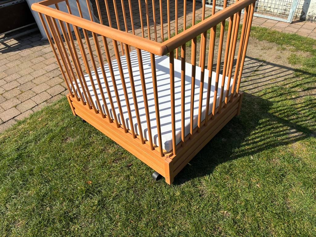 Kinderpark met matras, Ophalen, Gebruikt