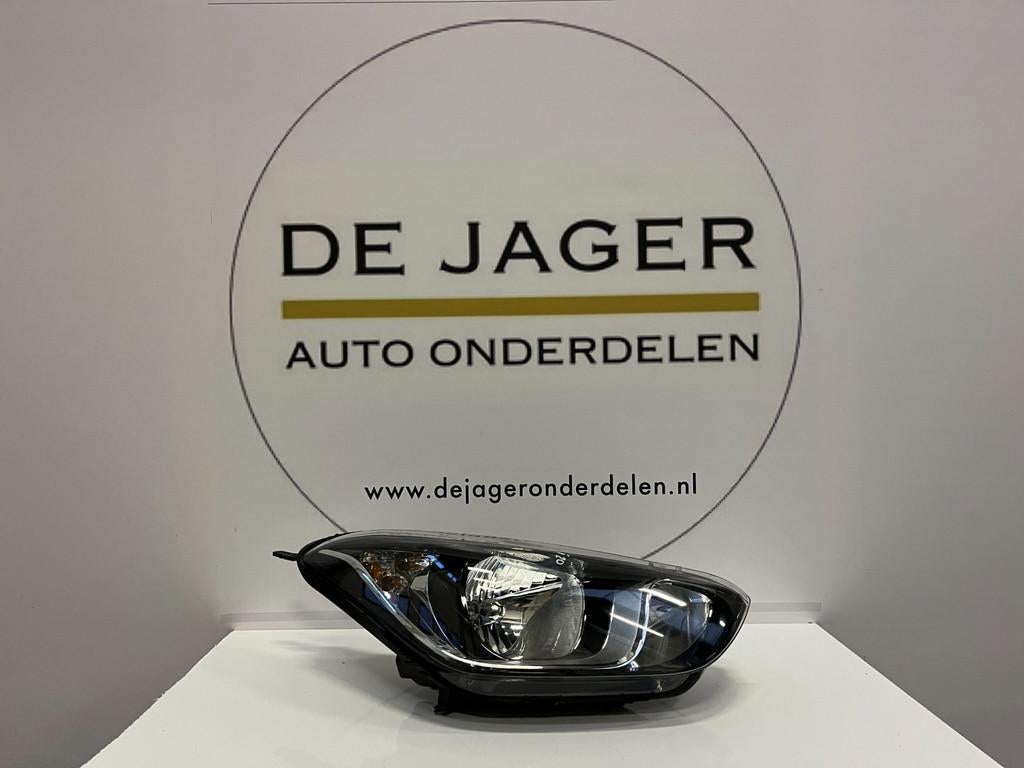 Phare droit pour Hyundai I20 restyl 92102-4P500, Heolleung-ro 12
06797  Seoul, Info@hyundai.com, Utilisé, Hyundai