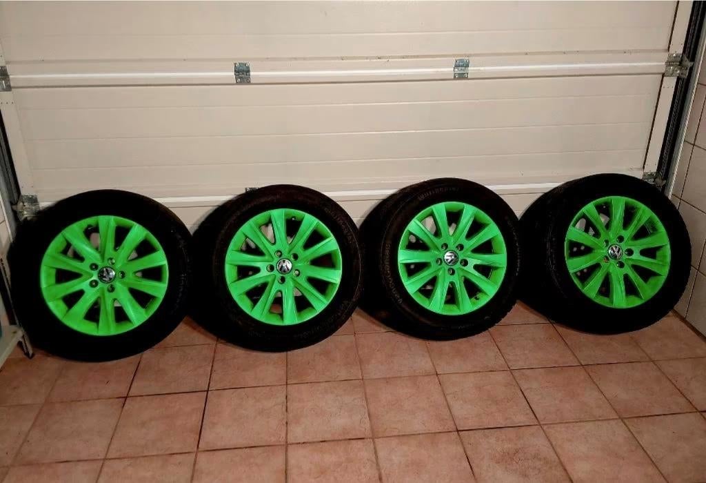 Jantes originales VW Touran 17" en vert avec pneus été, Autos : Pièces & Accessoires, Pneus & Jantes, Pneus et Jantes, Pneus été