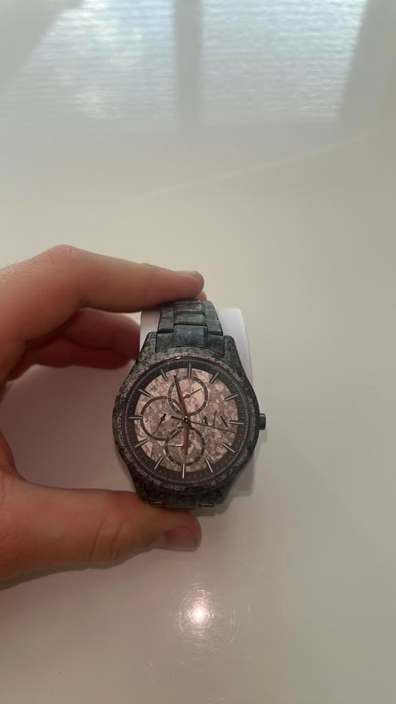 Nieuwe horloges te koop, Ophalen