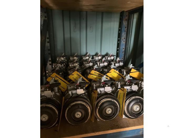 Pompe clim d'un Mercedes G-Klasse, Neuf, 3 mois de garantie, -, -