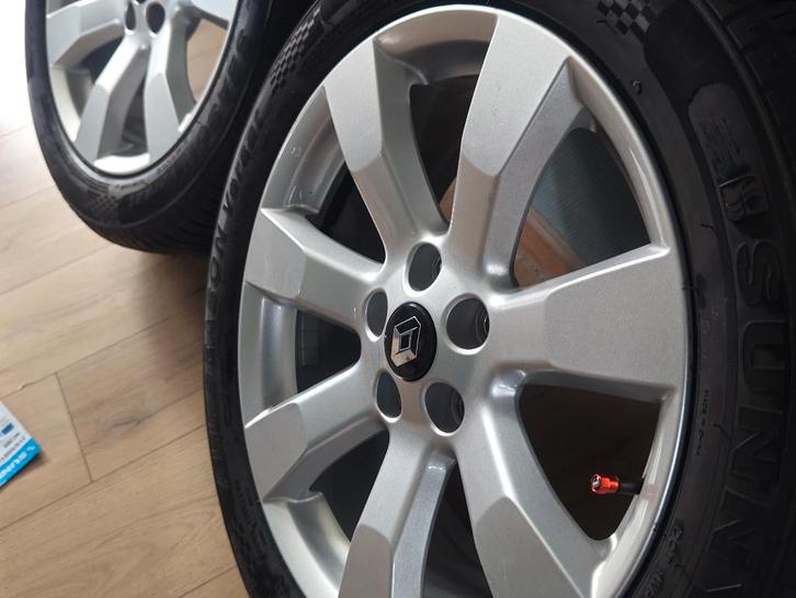 18 inch Originele Mitsubishi, Honda, Renault, Auto-onderdelen, Banden en Velgen, Banden en Velgen, All Season, 18 inch, 215 mm