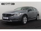 Volvo V60 Cross Country D3 - LEDER - NAVI, Auto's, Volvo, V60, 5 deurs, Zilver of Grijs, Te koop