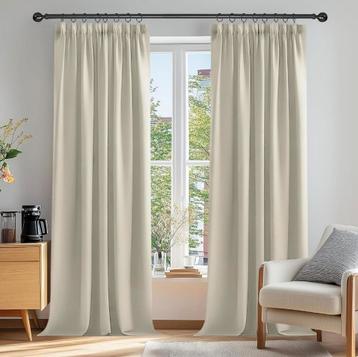 Curtains, 132x160 (2 pieces per pack) 3 packs available beschikbaar voor biedingen