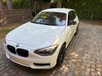 bmw 116i met andrijving stornis moter rijd om 3 silinders, Auto's, 4 cilinders, Wit, 5 zetels, Particulier