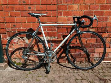 Witte Vitus 979 dural retro koersfiets te koop!! beschikbaar voor biedingen