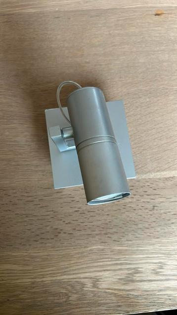 Wandlamp met spaarlamp  beschikbaar voor biedingen