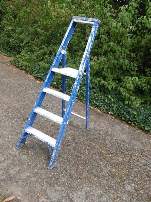 alu trapladder DAS HERCULES 4 treden, Doe-het-zelf en Bouw, Ladders en Trappen, Gebruikt, Trap, Minder dan 2 meter, Opvouwbaar of Inschuifbaar
