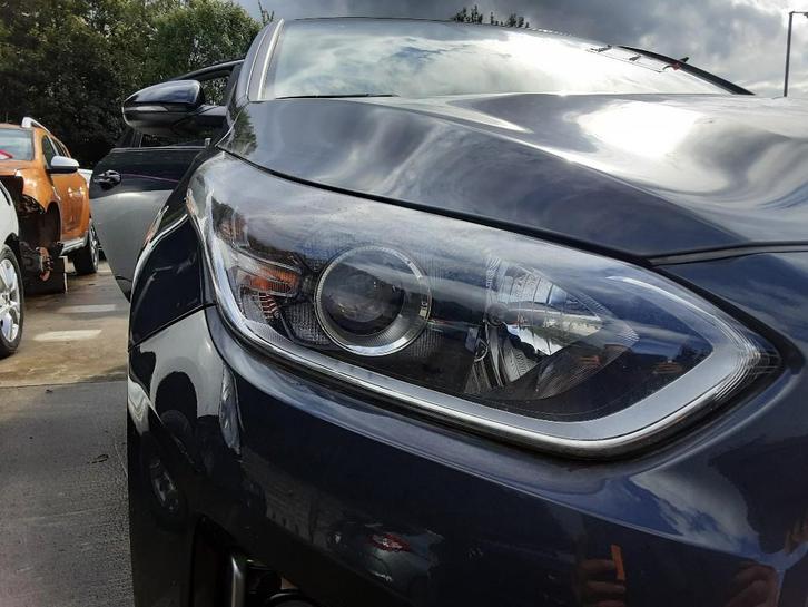 KOPLAMP RECHTS Kia Ceed (CDB5 / CDBB) (RJ05RH06), Auto-onderdelen, Verlichting, Kia, Gebruikt