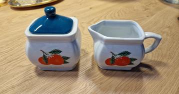 Vintage Suikerpot en Melkkannetje – Sinaasappelmotief beschikbaar voor biedingen