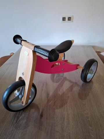 Roze loopfietsje  beschikbaar voor biedingen