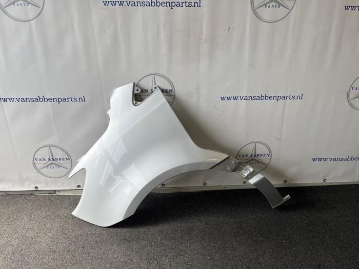 Scherm links-voor van een Mercedes Sprinter (775), Auto-onderdelen, Carrosserie, Mercedes-Benz, Gebruikt, 3 maanden garantie
