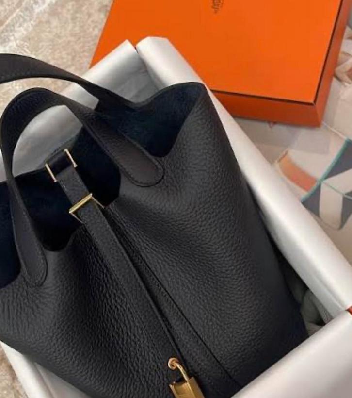 Hermes picotin 18 caban NIEUW direct leverbaar, Handtassen en Accessoires, Tassen | Damestassen, Nieuw, Handtas, Zwart, Ophalen
