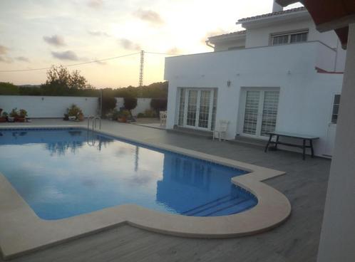 Gelijkvloers VILLA -zwembad -privé - COSTA AZAHAR -zee: 2 km, Vakantie, Vakantiehuizen | Spanje, Costa's overige, Landhuis of Villa