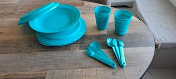 Nieuwe picknickset van tupperware  beschikbaar voor biedingen