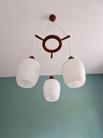 Scandinavische kroonluchter, teakhout & wit glazen, 1960, Antiek en Kunst, Antiek | Verlichting, Ophalen of Verzenden