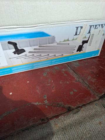 Oprolsysteem voor intex solarscherm 2 stuks beschikbaar  beschikbaar voor biedingen