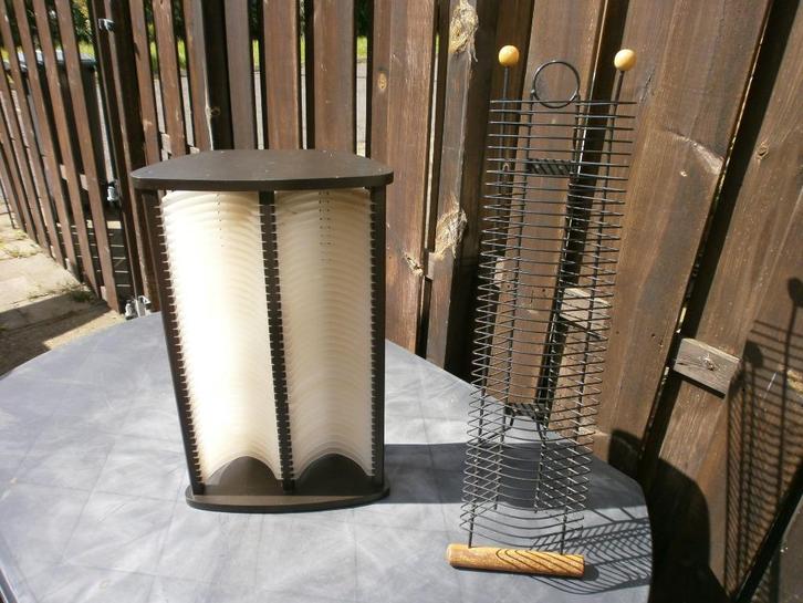 lot de 2 ranges cd 1x 40cd et 1x72cd = 1€ les 2., Huis en Inrichting, Woonaccessoires | Overige, Gebruikt, Ophalen of Verzenden