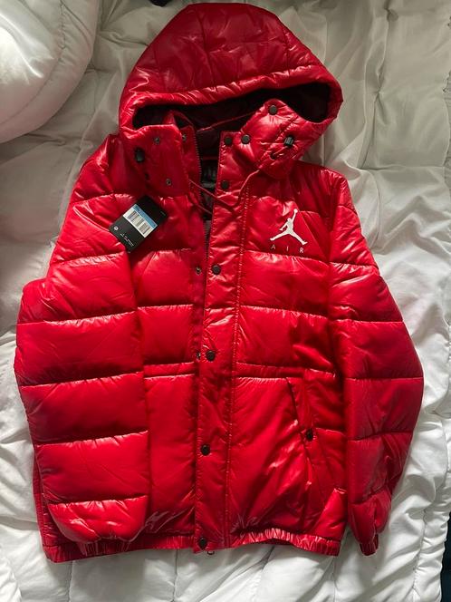 Doudoune  Jordan Jumpman taille M neuve, Vêtements | Hommes, Vestes | Hiver, Neuf, Taille 48/50 (M), Rouge